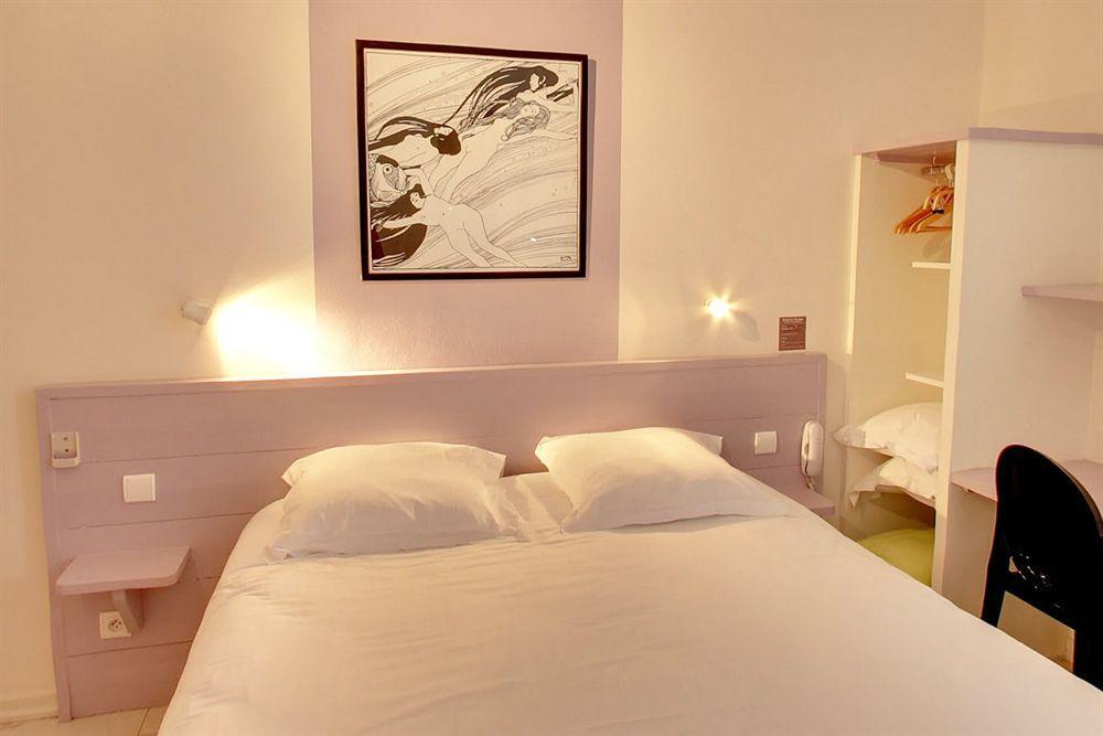 Hotel La Marine, Vieux Port Ла-Рошель Экстерьер фото