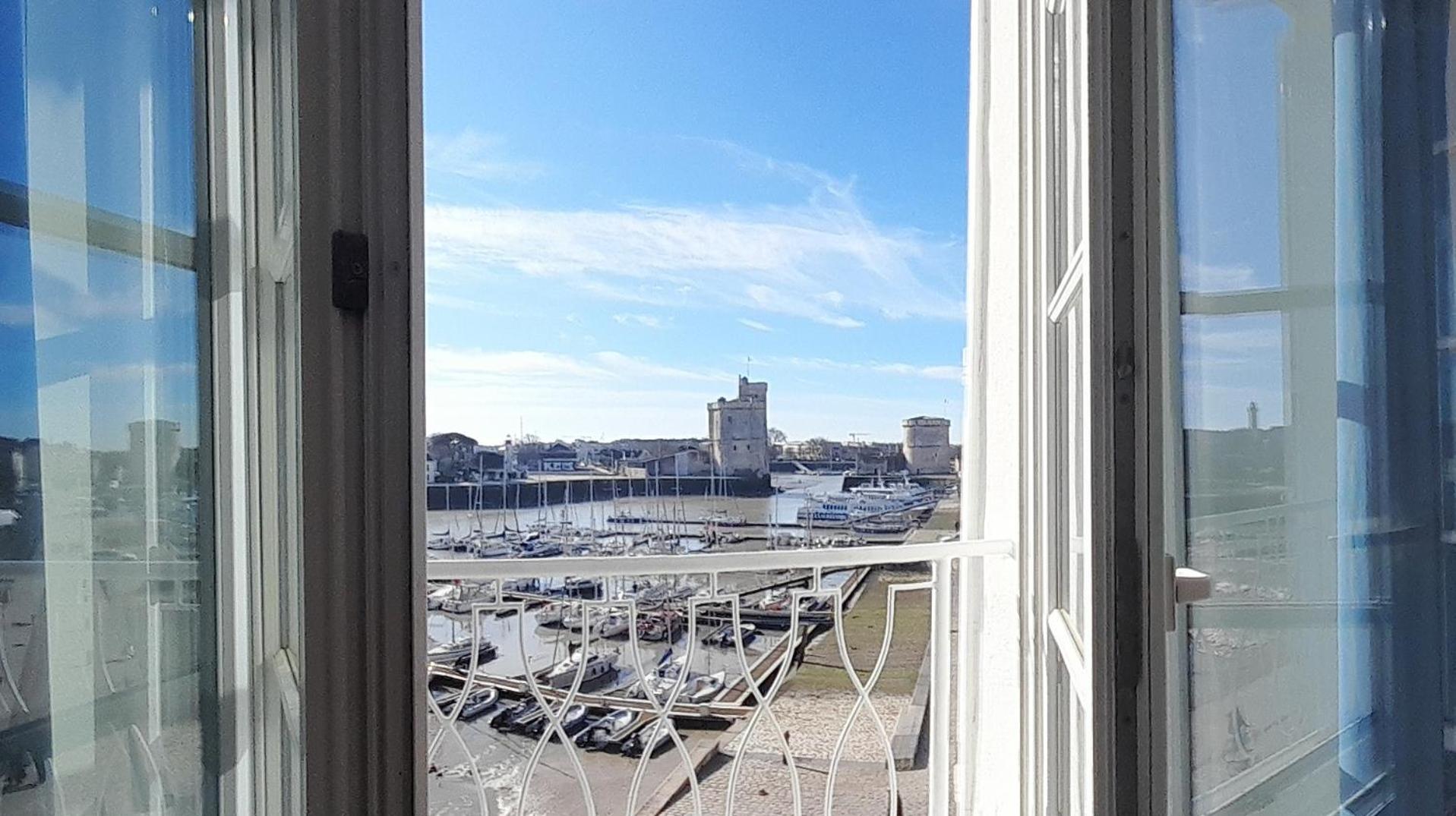 Hotel La Marine, Vieux Port Ла-Рошель Экстерьер фото
