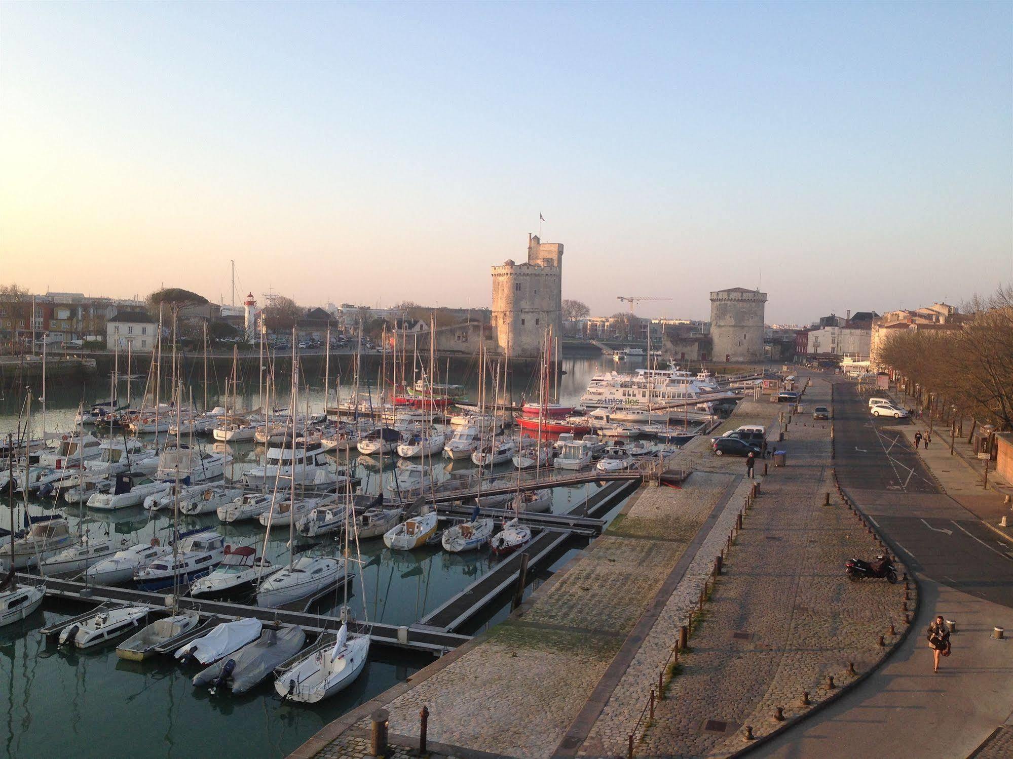 Hotel La Marine, Vieux Port Ла-Рошель Экстерьер фото