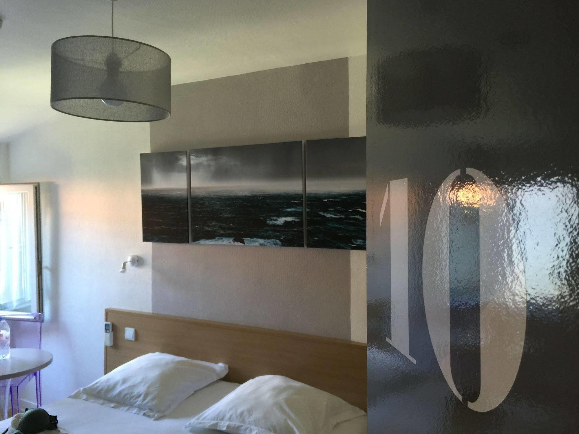 Hotel La Marine, Vieux Port Ла-Рошель Экстерьер фото