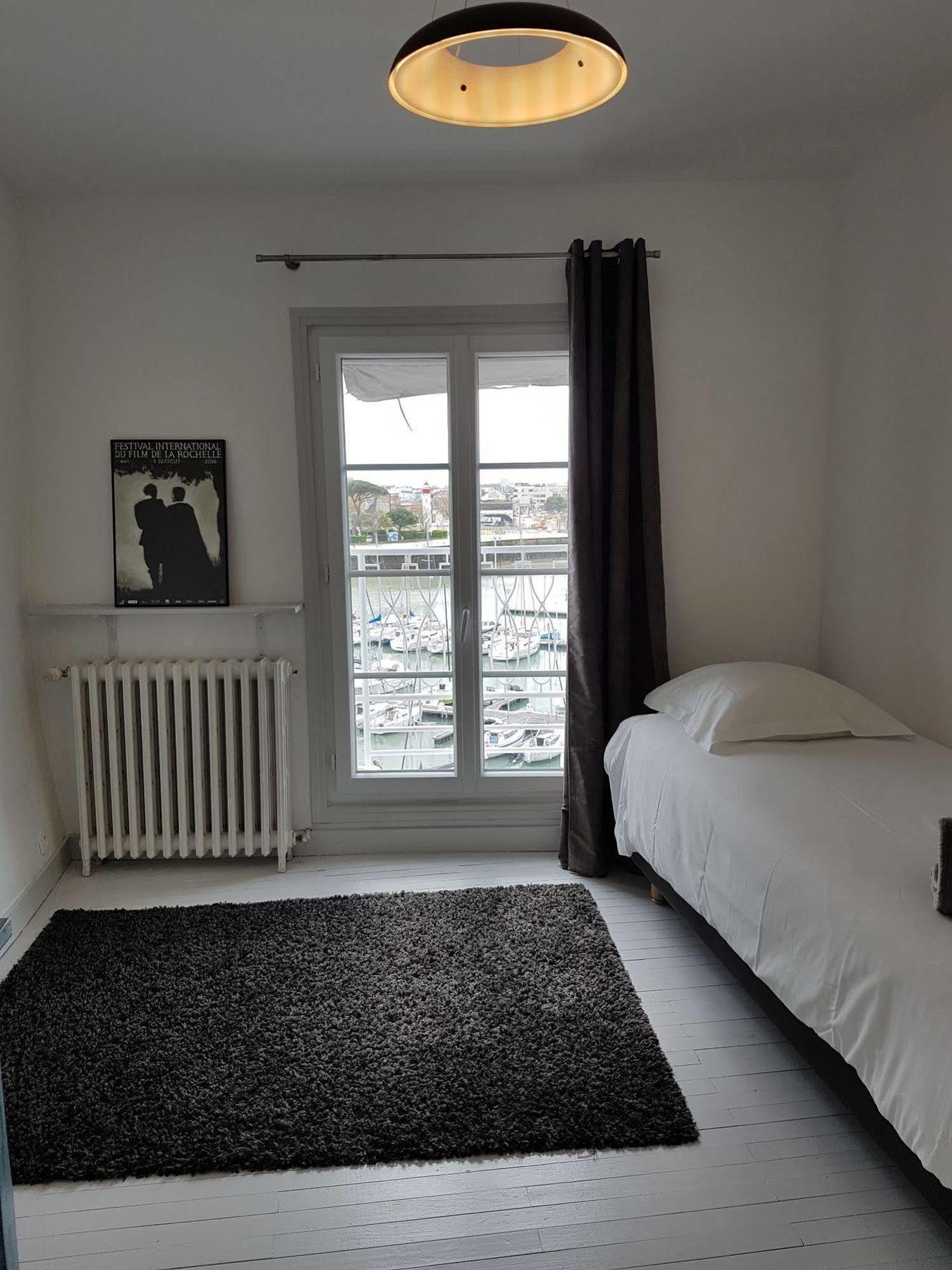 Hotel La Marine, Vieux Port Ла-Рошель Экстерьер фото