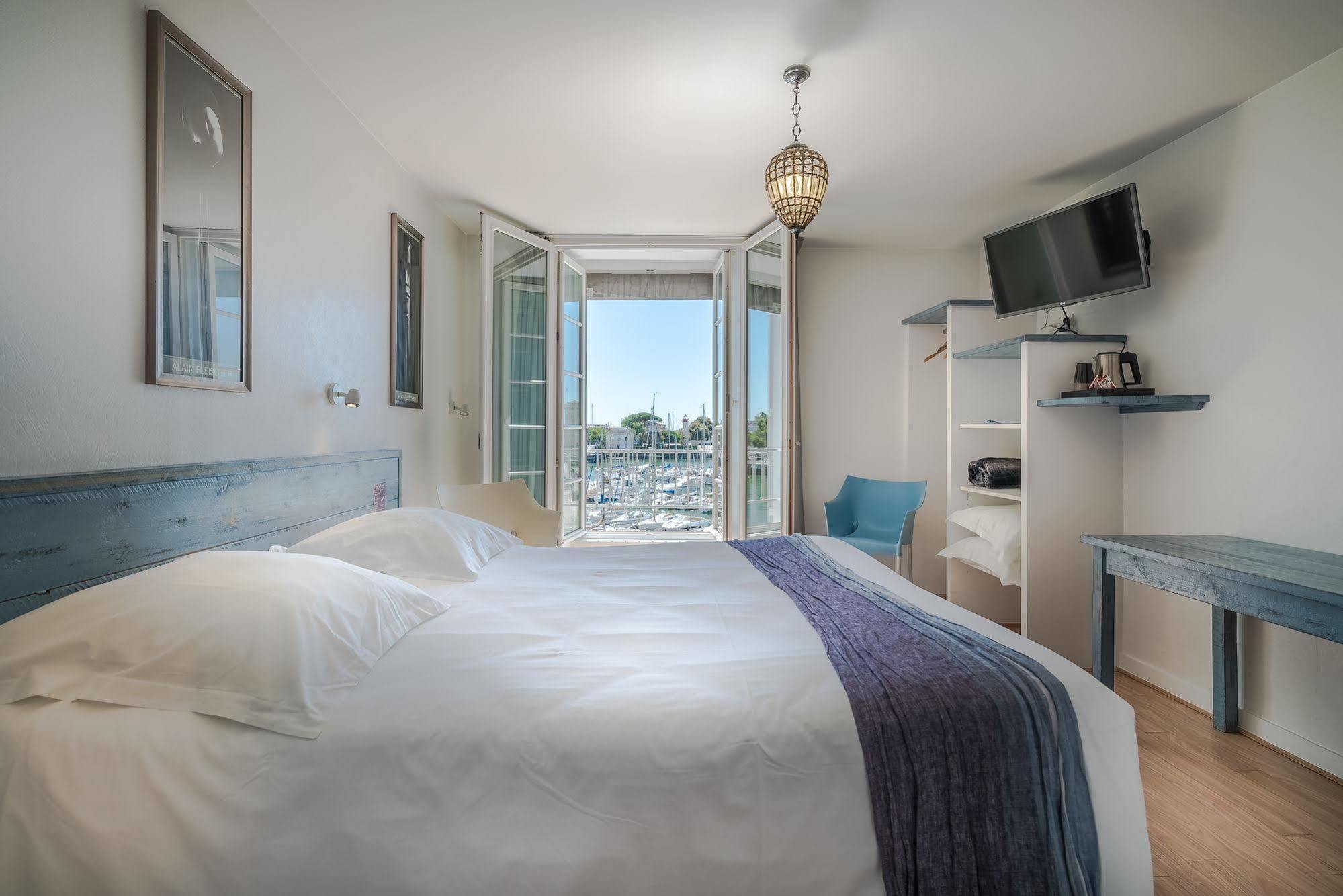 Hotel La Marine, Vieux Port Ла-Рошель Экстерьер фото